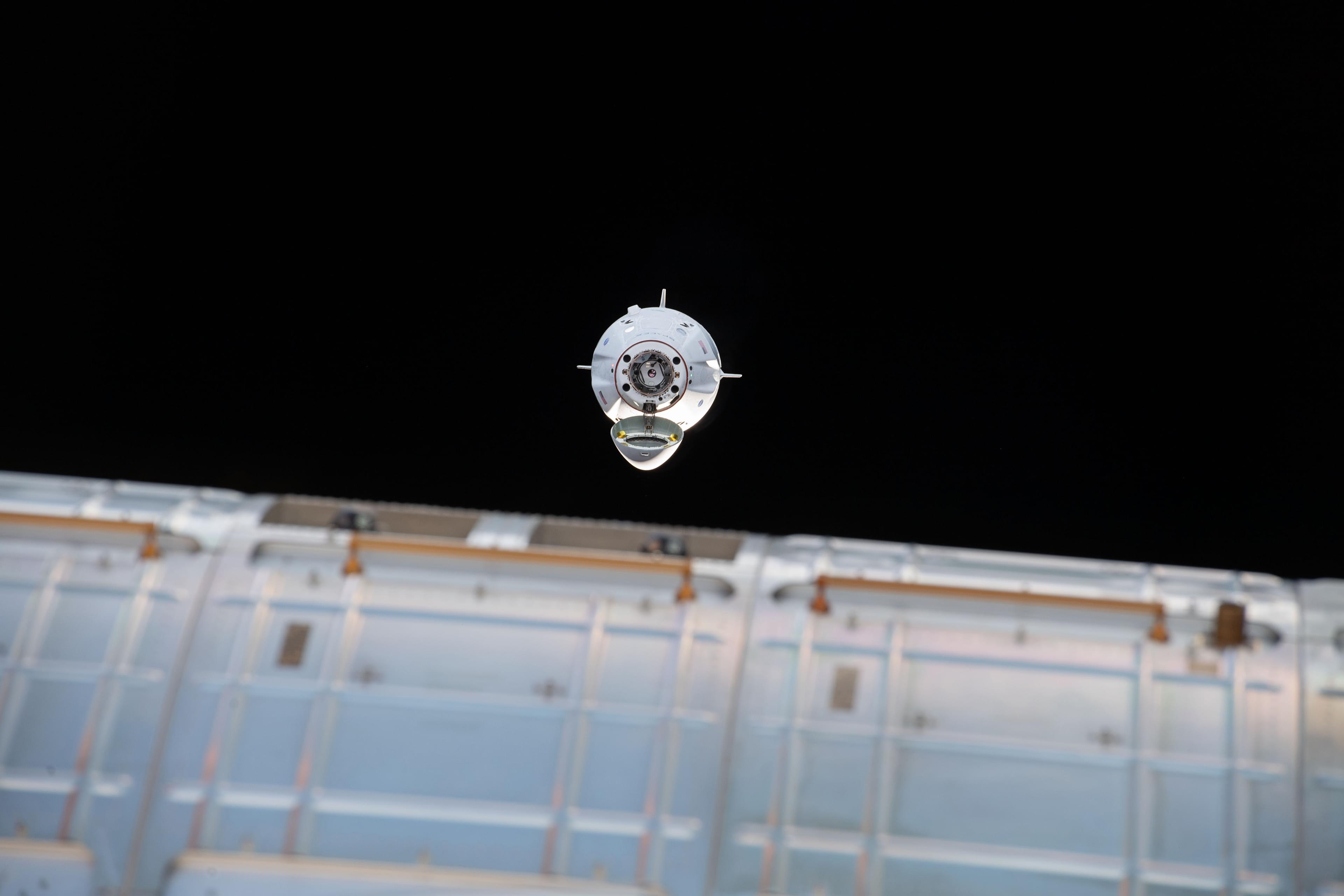 Dragon preparing to dock with the ISS