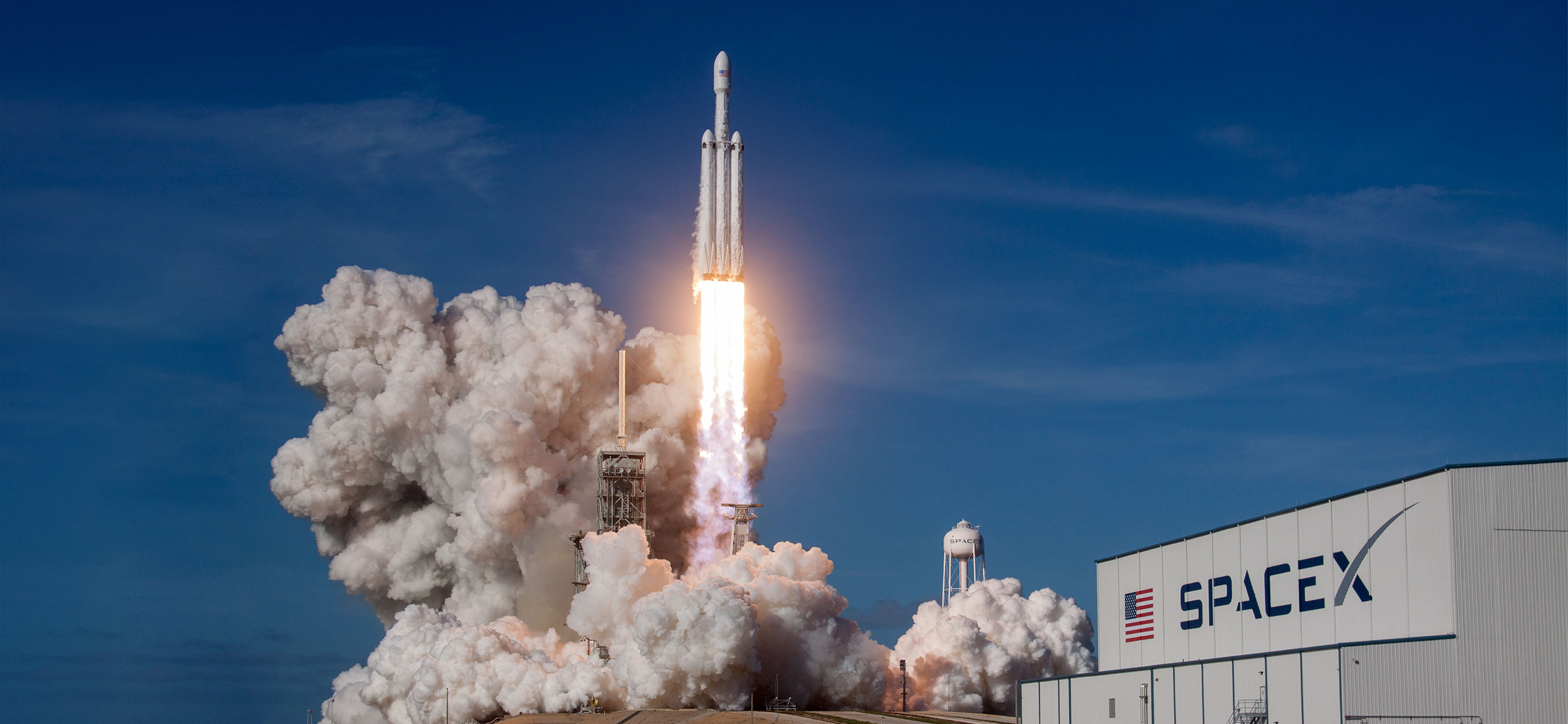 Falcon Heavy takes off from Pad 39A at Kennedy Space Center